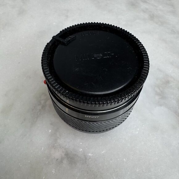 Minolta Maxxum AF 28mm f/2.8 Wide Angle Lens Sony Alpha A Mount w/ Caps Filter - Picture 8 of 10